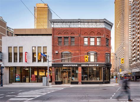 shoppers drug mart yonge and roxborough